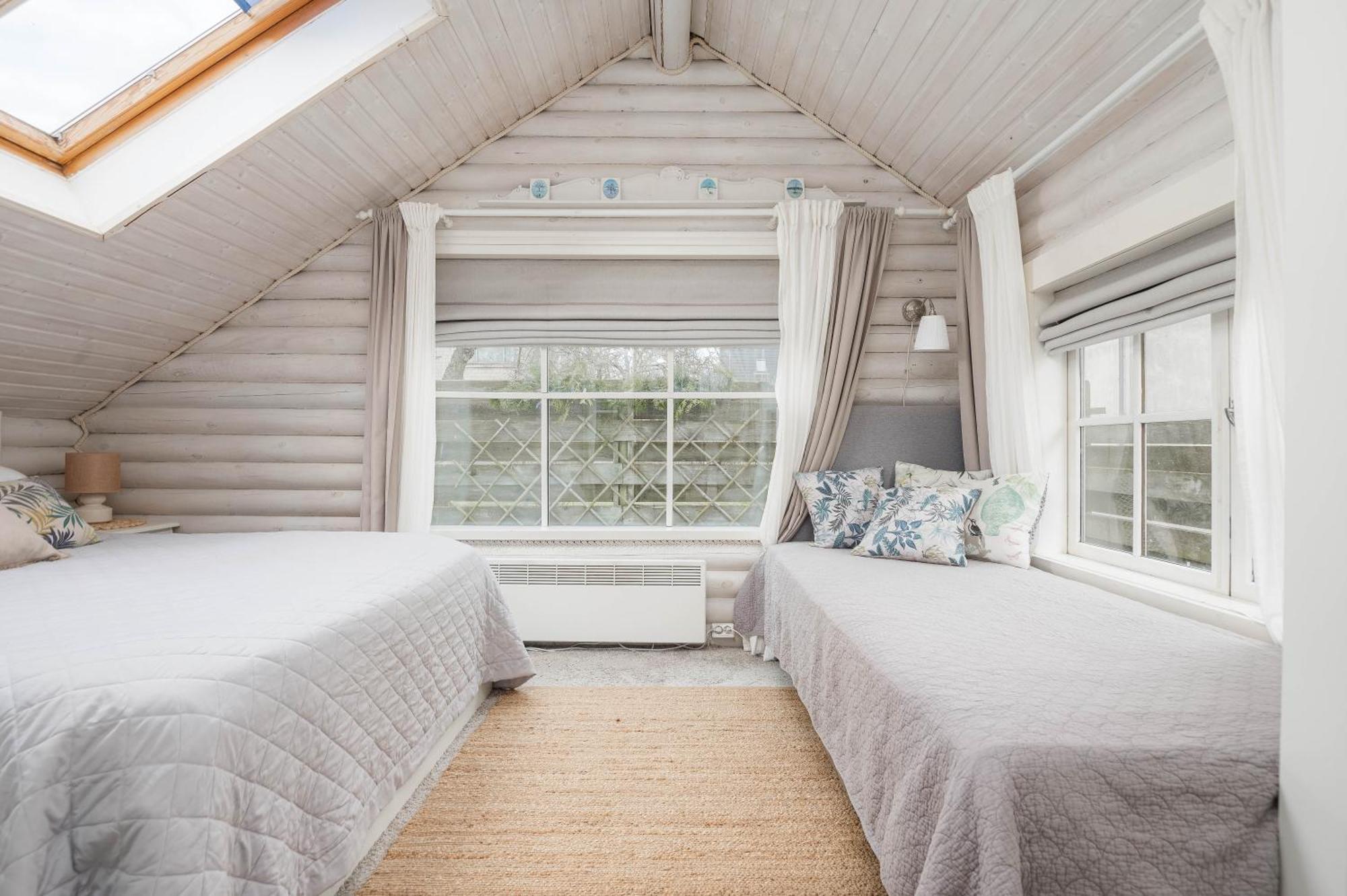 Guesthouse Delisa Pärnu Exteriör bild